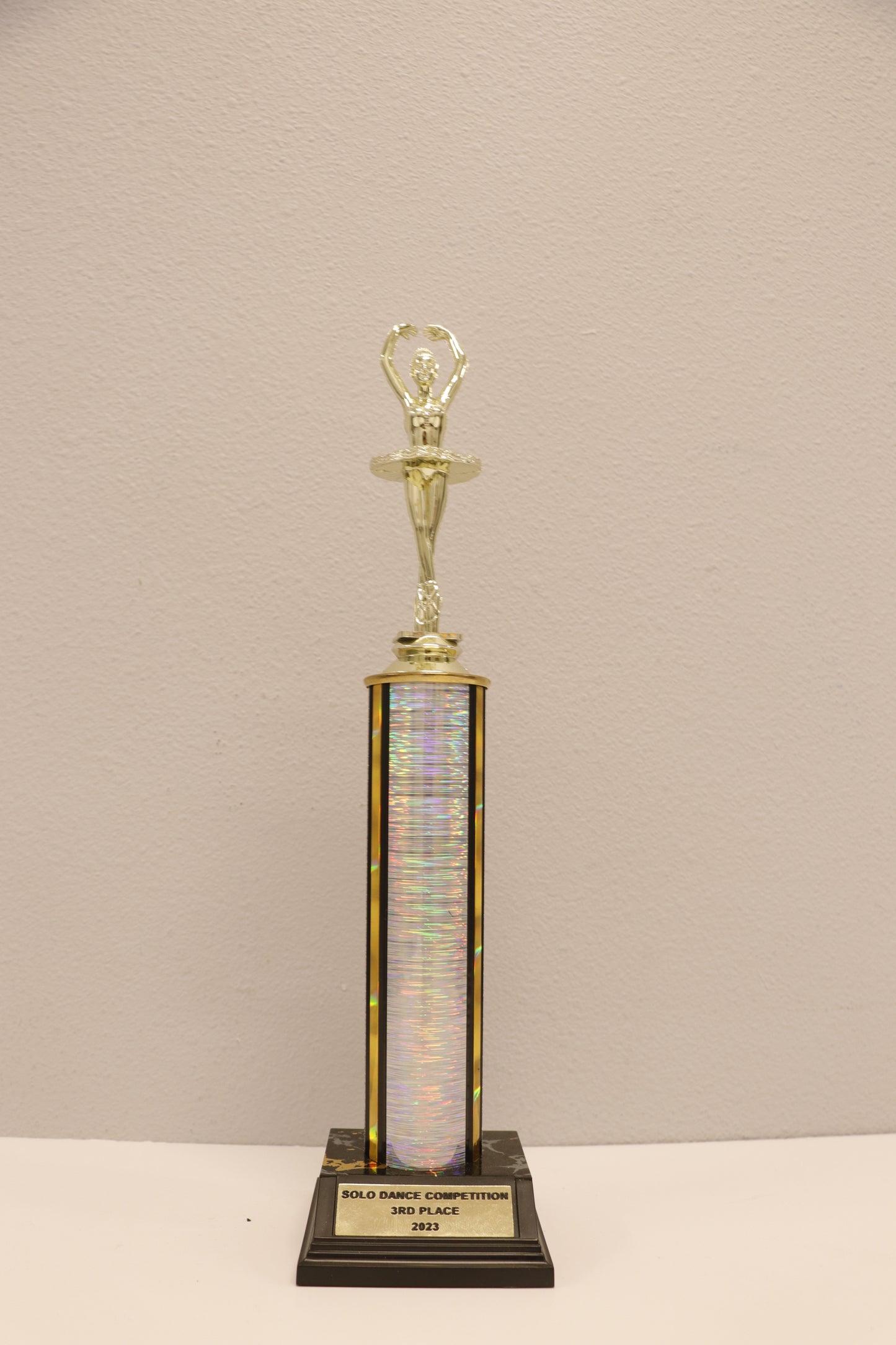 Single Round Column Trophy